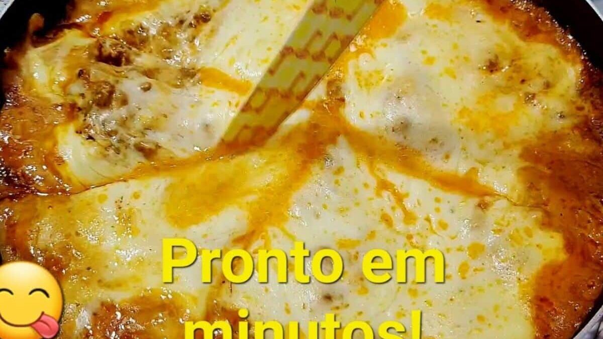 Prepare uma lasanha de frigideira cremosa e rápida para suas refeições!