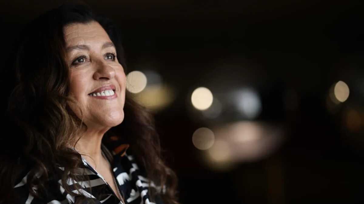 Regina Casé usa Lei Rouanet pela primeira vez em espetáculo gratuito em Brasília