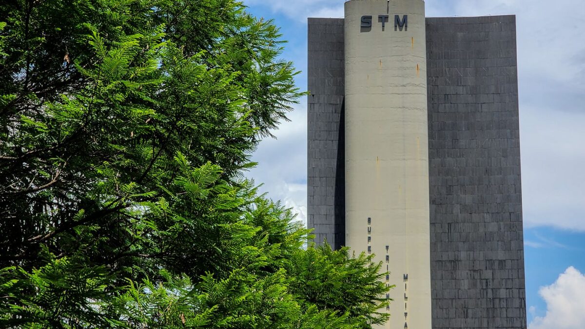 STM decide pela perda de patente de militar por transmissão intencional de HIV