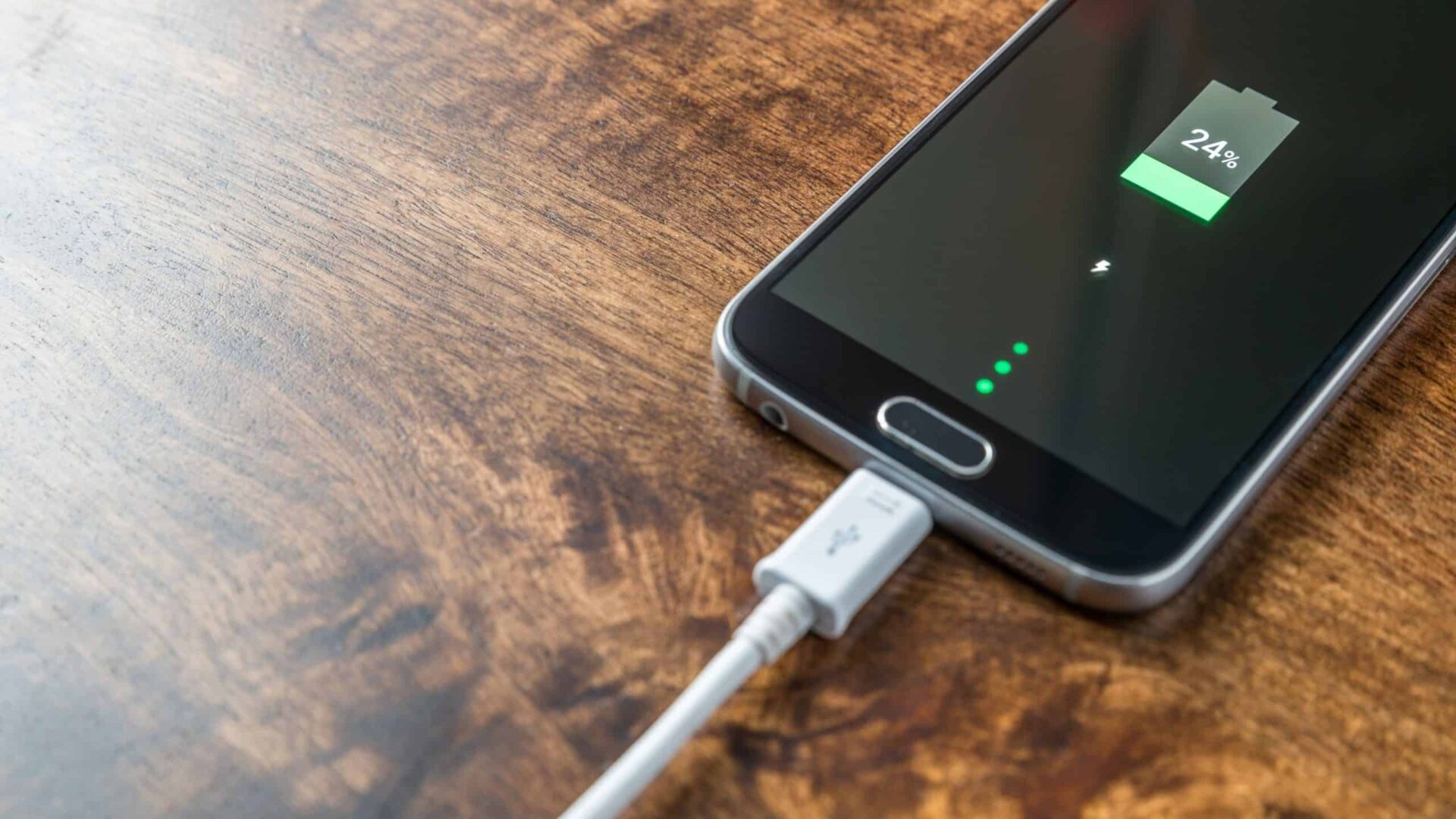 Samsung adota baterias de silício-carbono em novos smartphones para maior eficiência