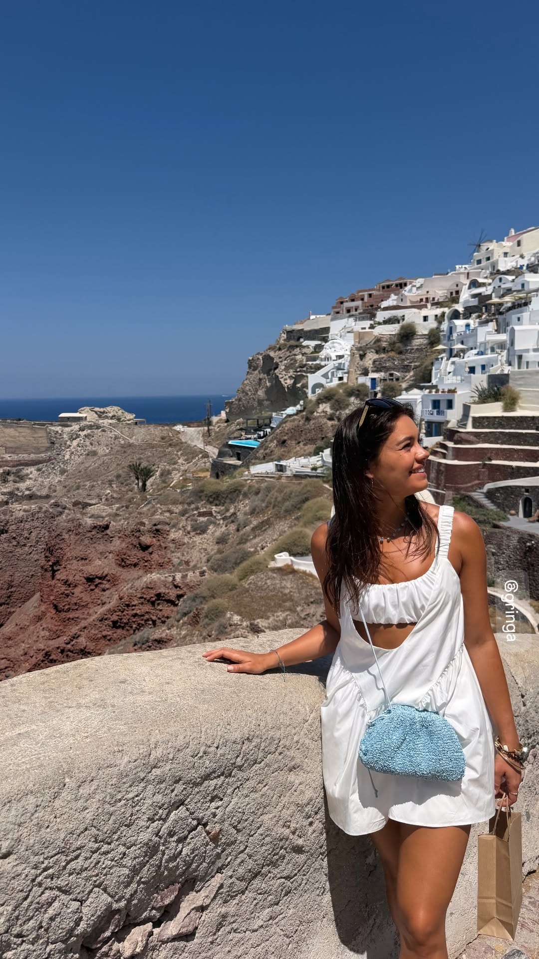 Sophie Charlotte brilha em look all white durante passeio na Grécia com a mãe