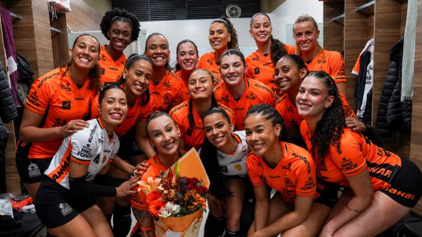 Tiffany Abreu critica CBV por exclusão de mulheres trans no vôlei feminino: "Não vou me calar"