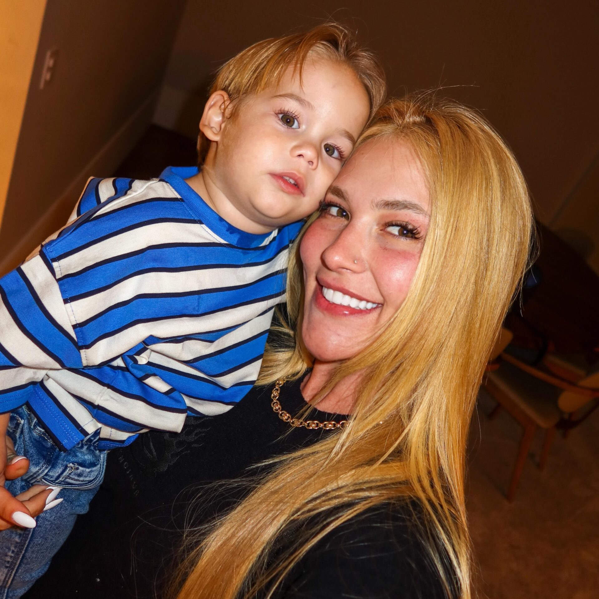 Virginia Fonseca encanta fãs com cliques ao lado do filho José Leonardo