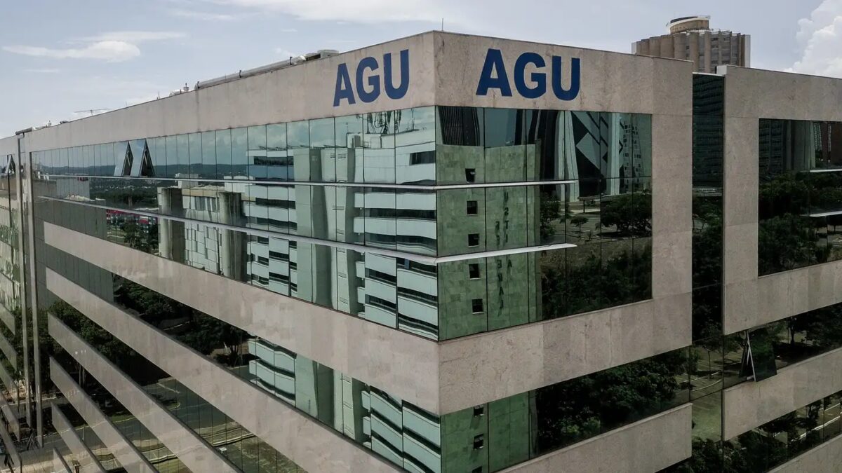 AGU apoia decisão de Fachin que restabelece ordem na Polícia Federal