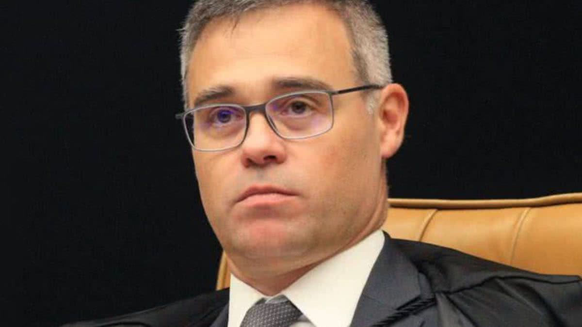 André Mendonça libera investigação sobre mensagens entre Moraes e Vorcaro no STF