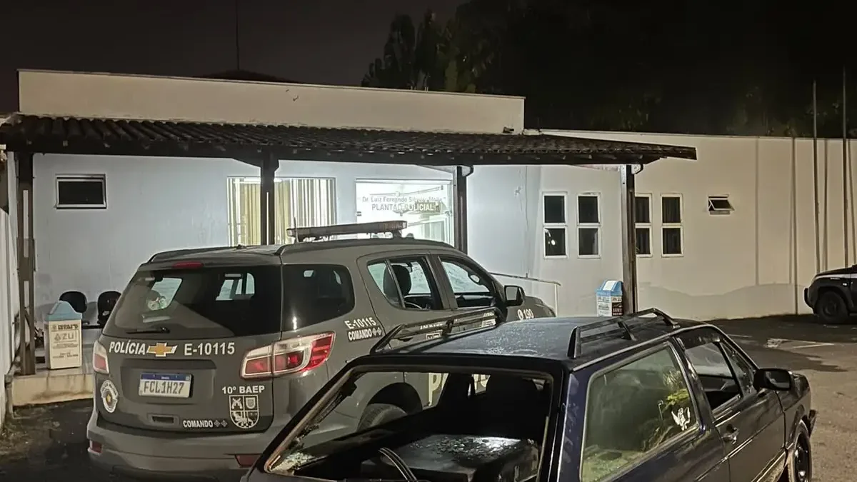 BAEP detém trio por roubo de celular em Rio Claro, SP, após rastreamento