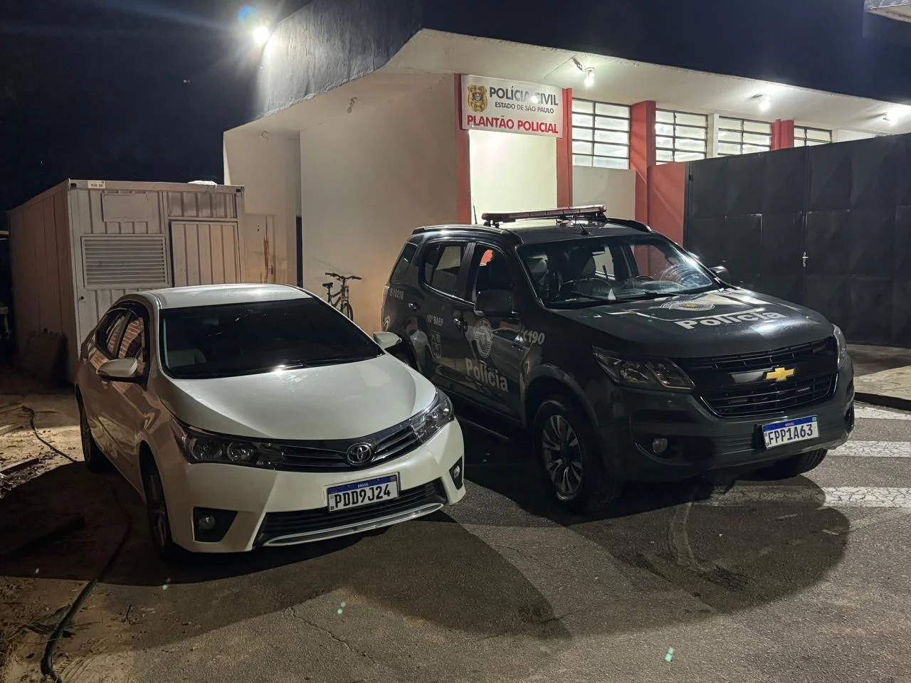 BAEP recupera Corolla roubado e prende procurado por tráfico em Itu