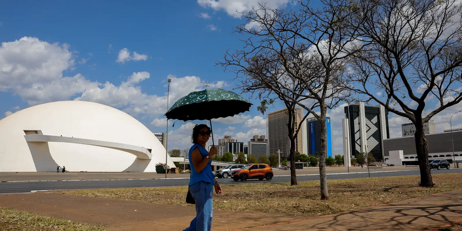 Calor acima da média e chuvas irregulares marcam outubro, diz Inmet