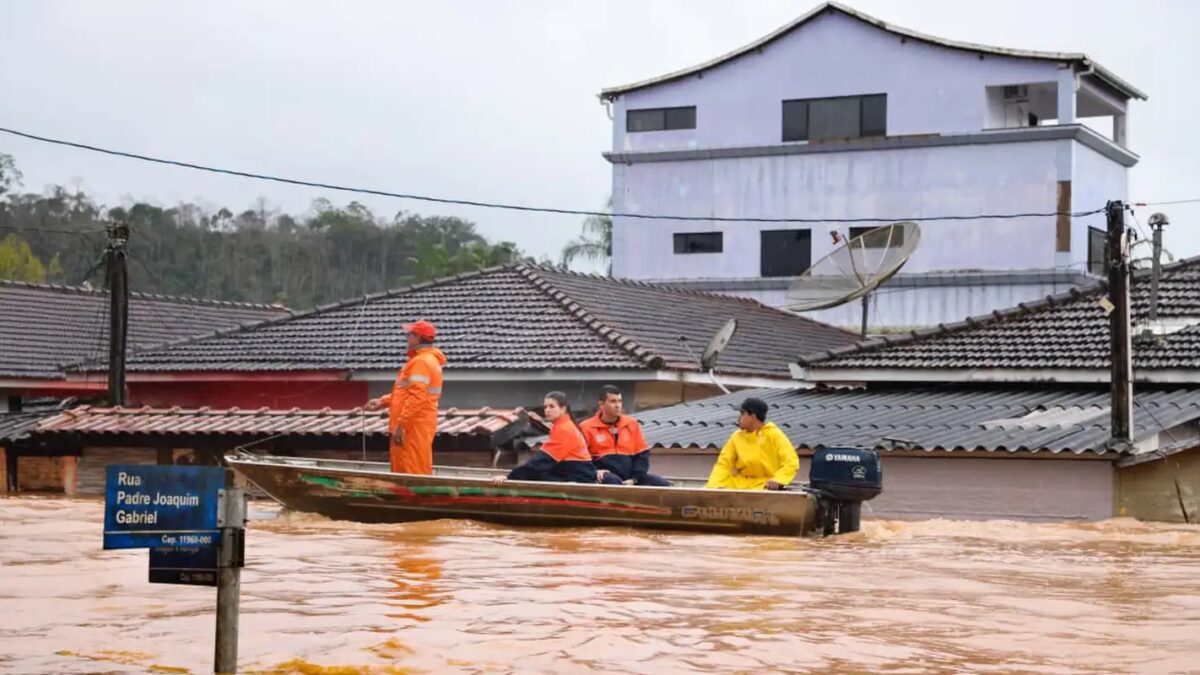 Cidades do Vale do Ribeira em SP decretam emergência após fortes chuvas