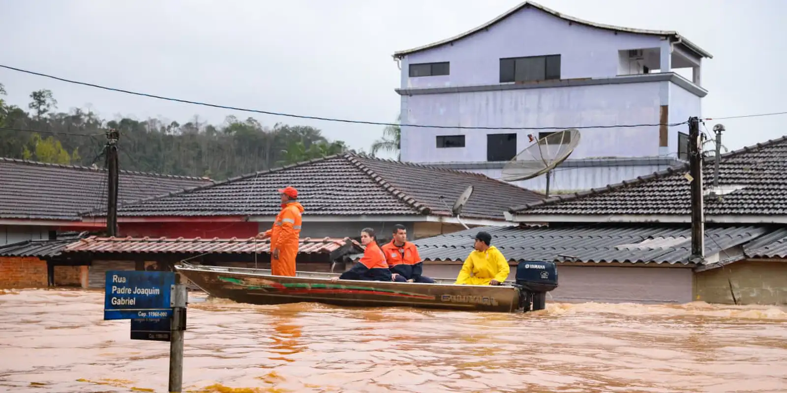 Cidades do Vale do Ribeira em SP decretam emergência após fortes chuvas