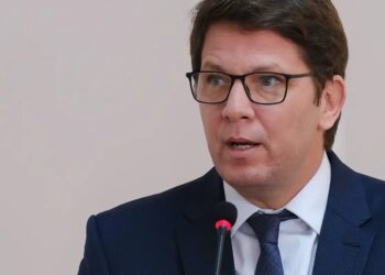 Dino aponta indícios de Mário Frias como líder em desvio de emendas parlamentares