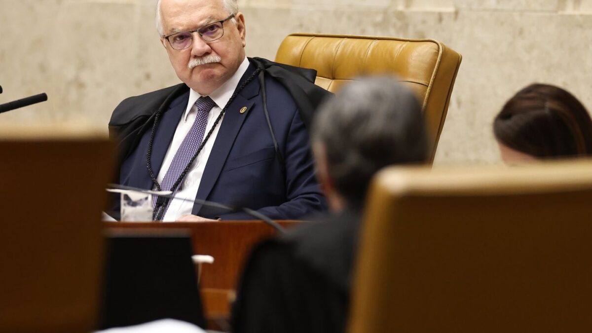Fachin agenda sessão para investigar André Mendonça no dia 23 de setembro