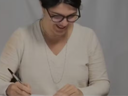 Famílias acusam médium de fraude em cartas psicografadas; investigação revela uso de dados da internet