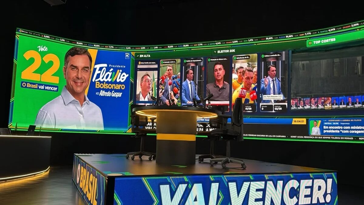 Flávio Bolsonaro lança canal 24h de campanha no Dia da Independência, 7/9