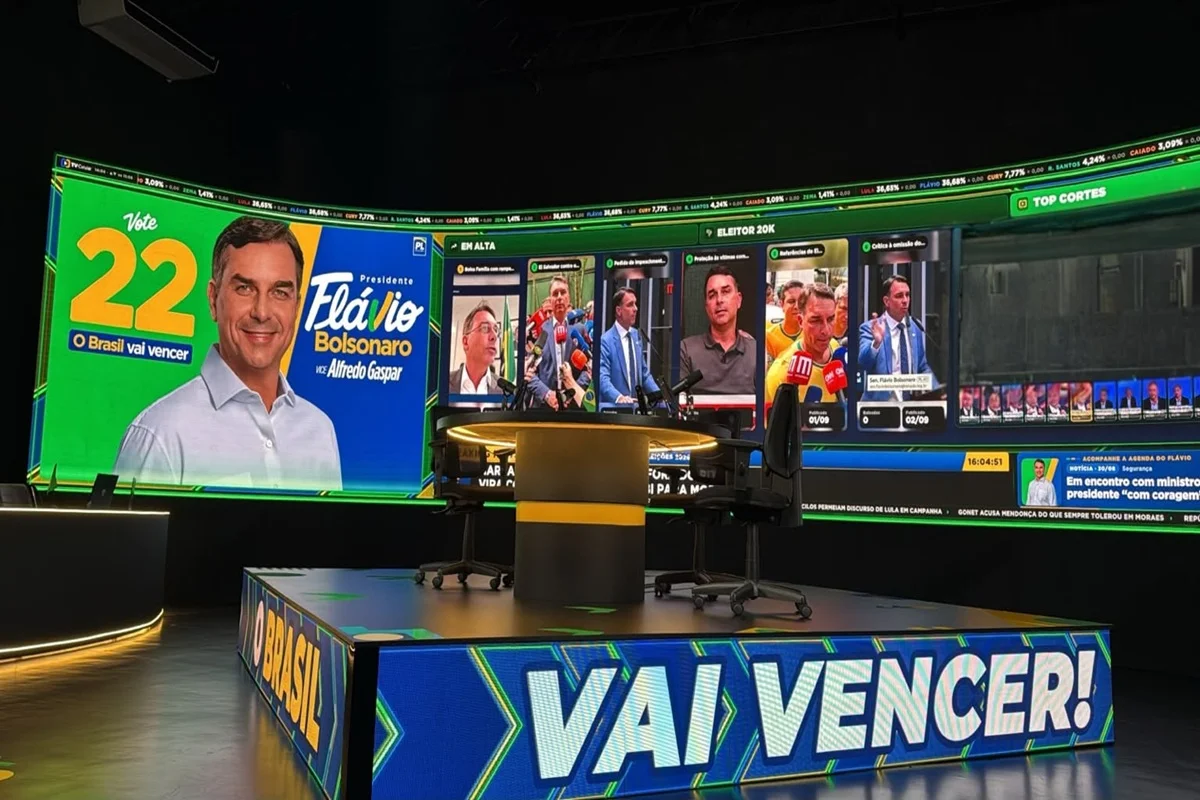 Flávio Bolsonaro lança canal 24h de campanha no Dia da Independência, 7/9