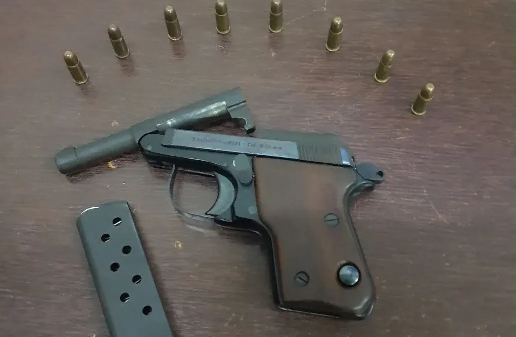 GAMA prende homem por porte ilegal de arma e apreende pistola em Americana