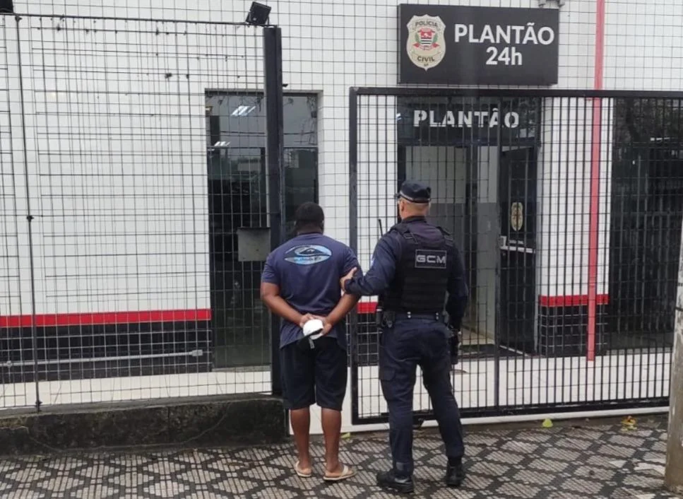 Guarda Civil de Taubaté prende foragido da Justiça em operação na Avenida Taumaturgo