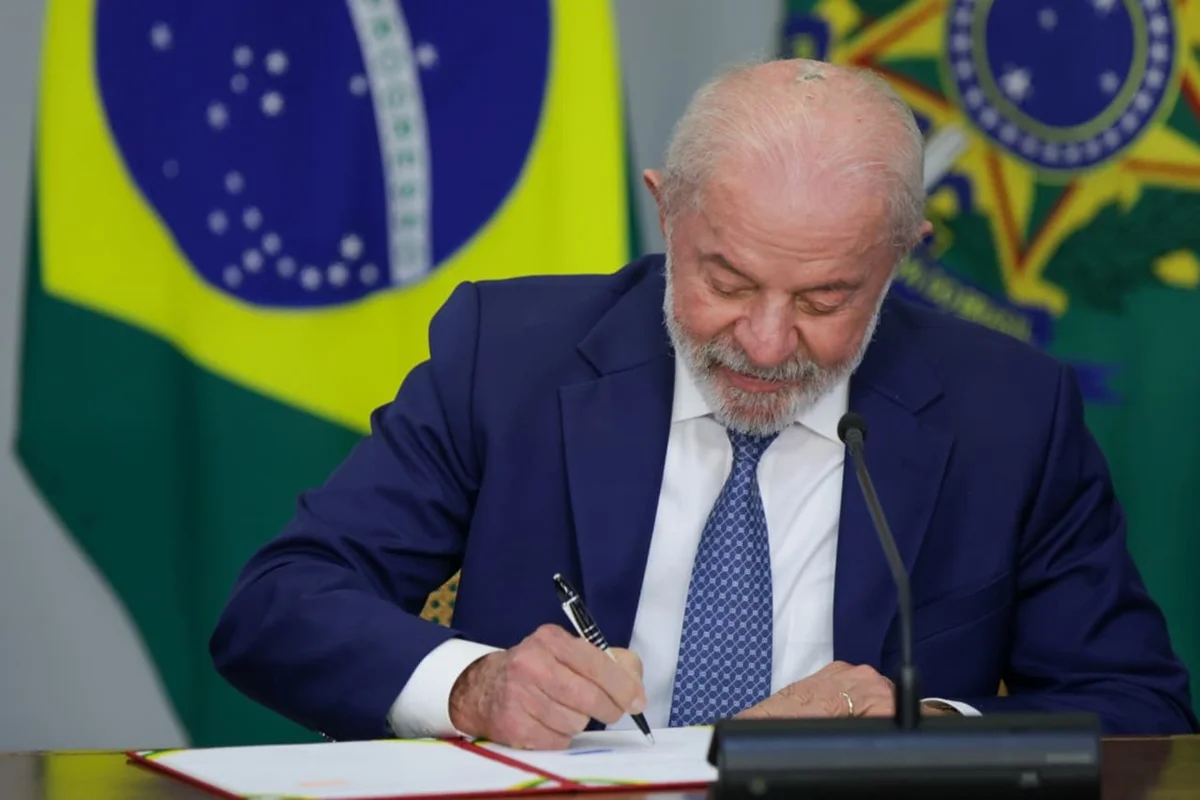 Lula sanciona lei que incentiva investimentos em data centers no Brasil