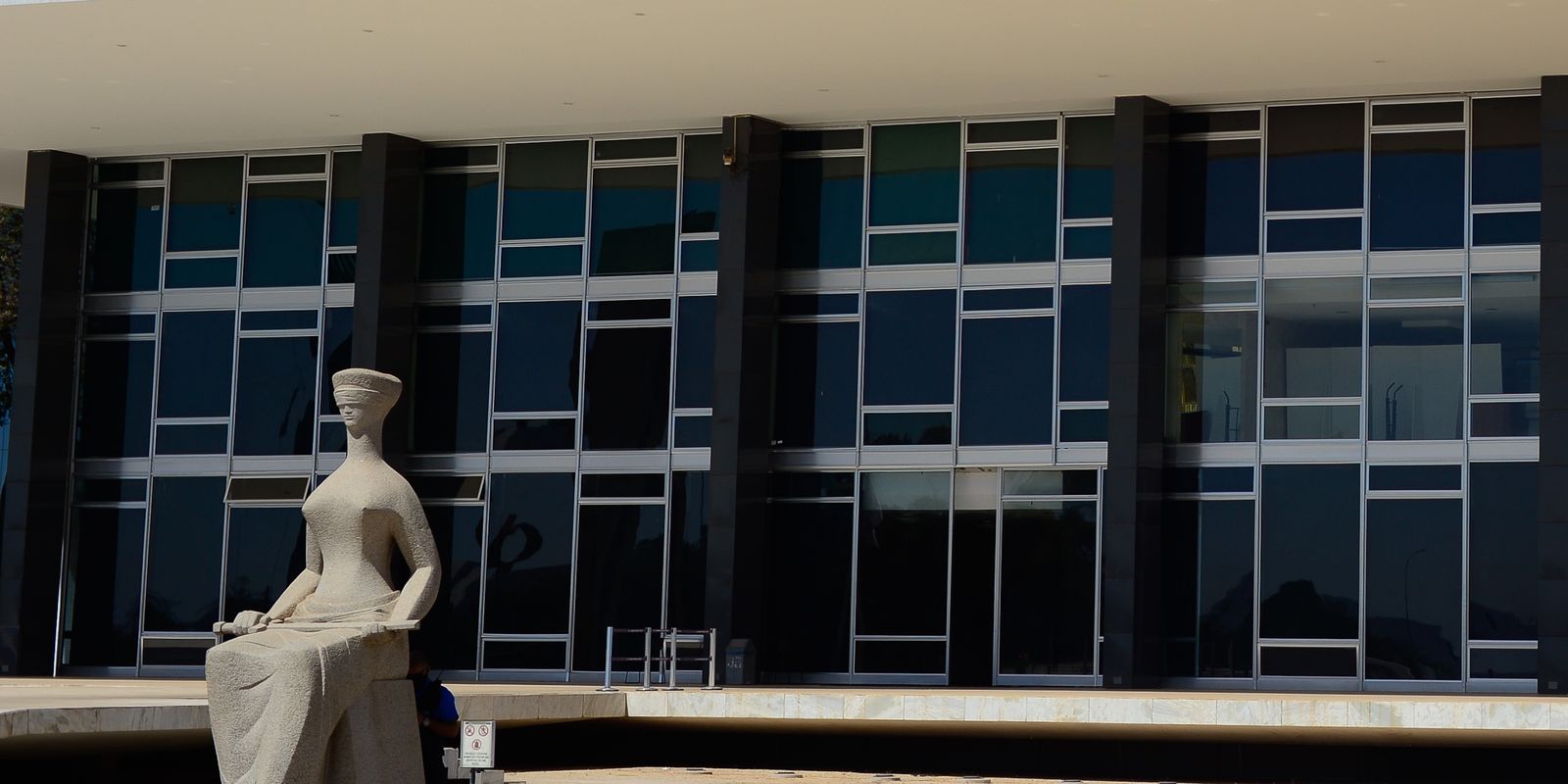 STF transmite ao vivo sessão sobre conversas entre Moraes e ex-banqueiro Vorcaro