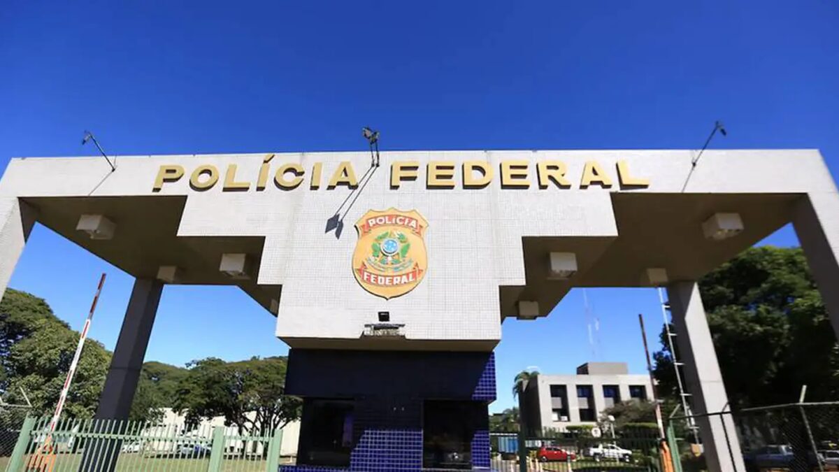Sindicato da PF apoia diretores afastados e critica uso político do Judiciário