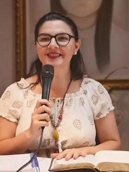 Mulher diz ter sido ameaçada por médium após denunciar fraudes em cartas psicografadas