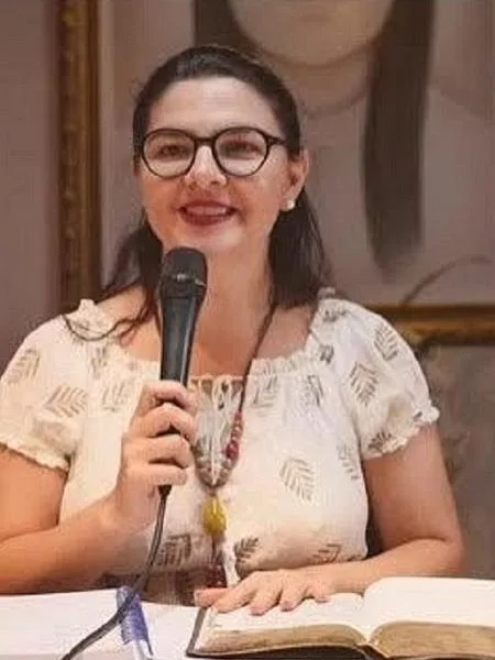 Mulher diz ter sido ameaçada por médium após denunciar fraudes em cartas psicografadas