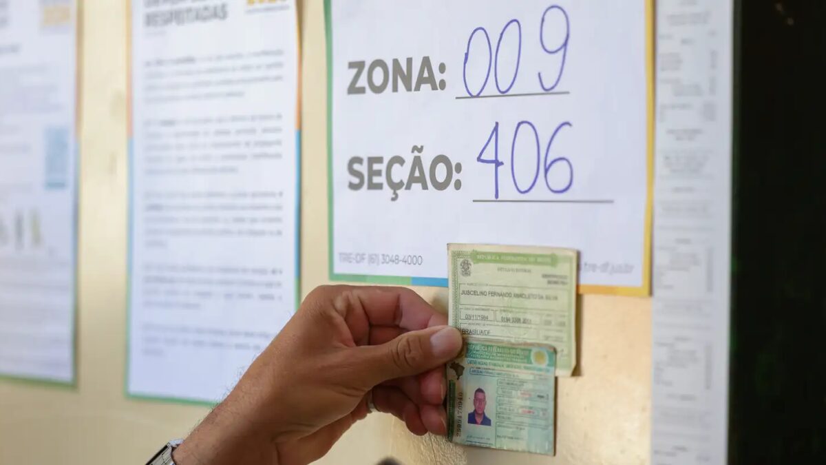 Advogado denuncia sabotagem à democracia pela falta de transporte no segundo turno
