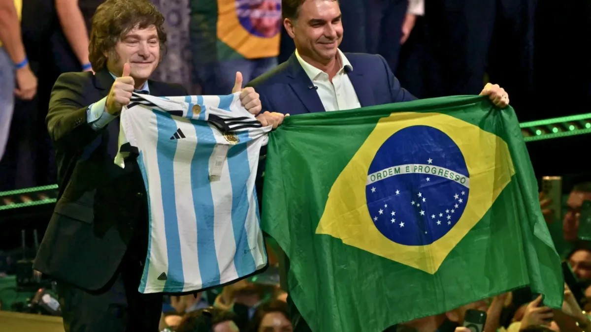 Brasil convoca diplomata argentina após fuga de Flávio Bolsonaro para os EUA