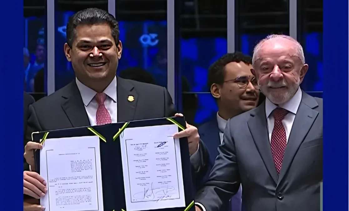 Congresso Nacional promulga fim da escala de trabalho 6x1 no Brasil