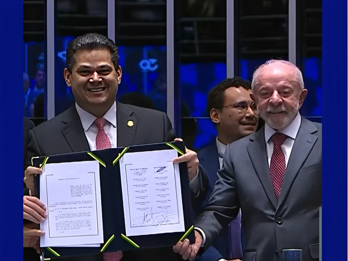 Congresso Nacional promulga fim da escala de trabalho 6x1 no Brasil