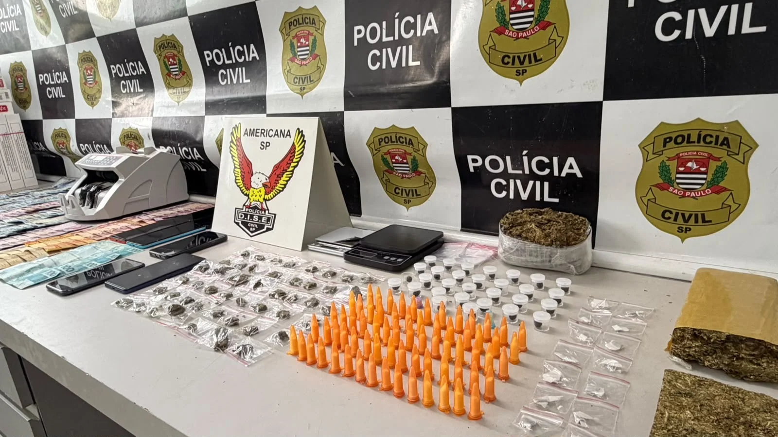 DISE prende cinco por tráfico de drogas em operação no Jardim Picerno, Sumaré
