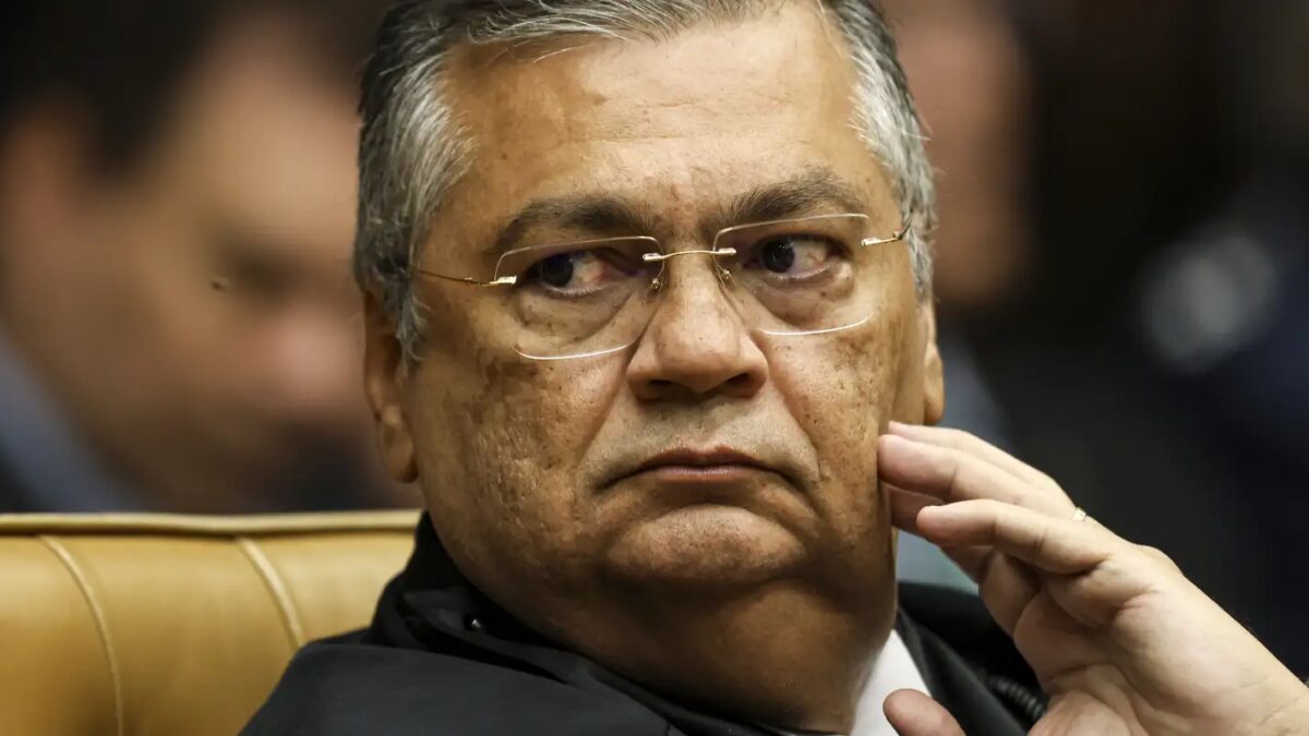 Fachin solicita investigação da PF sobre ameaças a Flávio Dino e ministros do STF