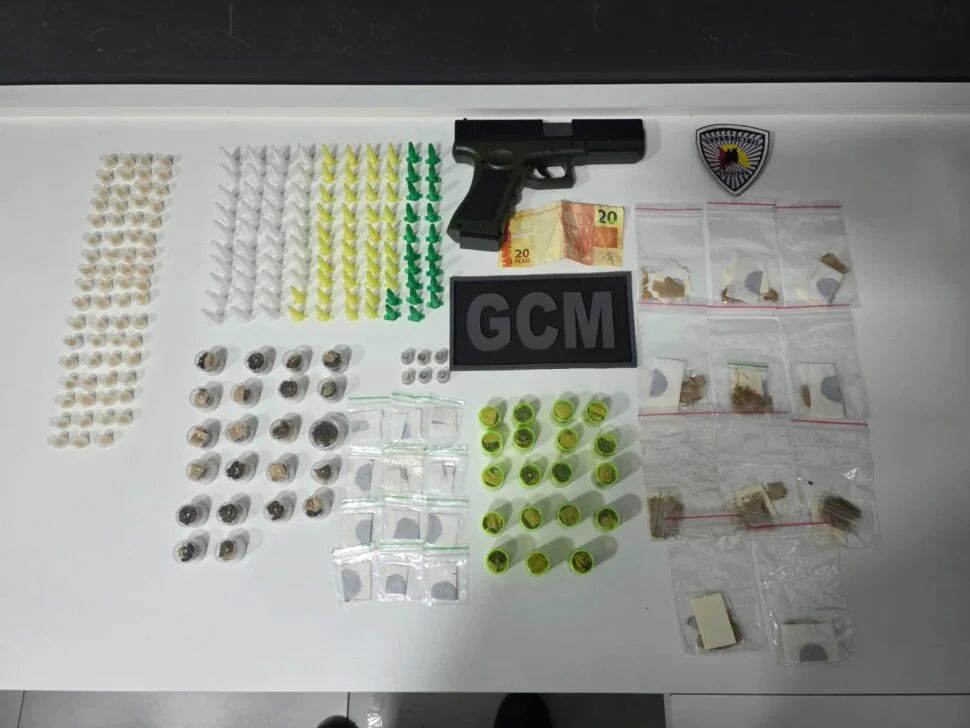 GCM detém homem com 236 porções de drogas no parque São Bento em Sorocaba