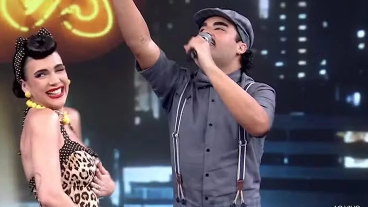 Gabi Cardoso anuncia gravidez de 12 semanas ao vivo no Dança dos Famosos