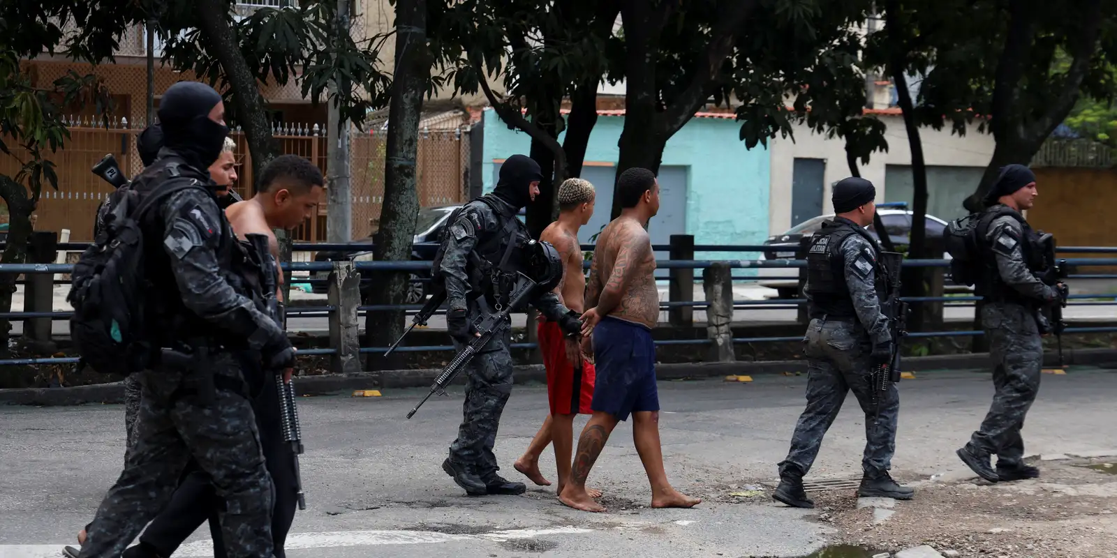 Governo do RJ planeja adquirir câmeras para policiais até março de 2027
