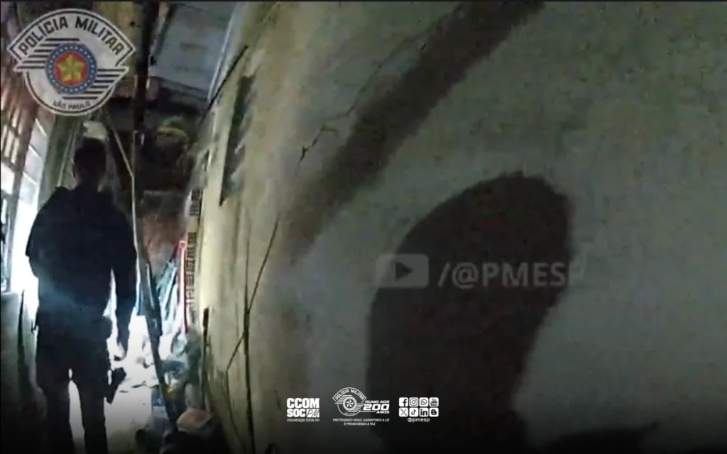PM resgata menino de três anos feito refém pelo pai em Embu das Artes