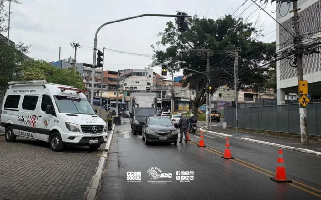Polícia Militar apreende 12 veículos em operação contra roubos em Barueri
