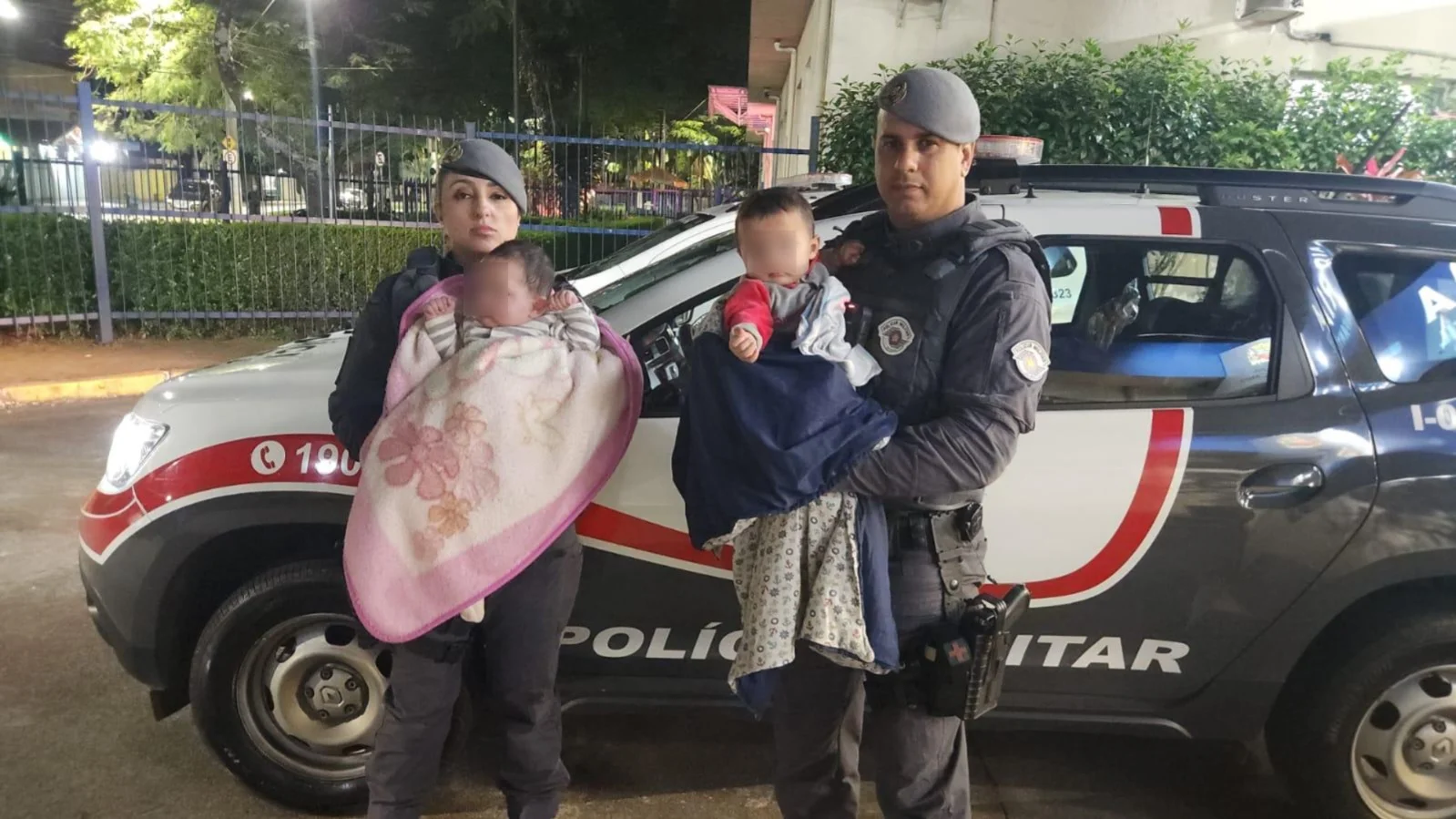 Polícia resgata gêmeos abandonados em São José dos Campos e prende pais