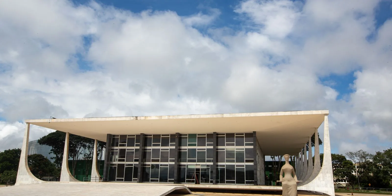 STF exclui ICMS da base de cálculo do PIS/Cofins e impacta R$ 16 milhões no governo