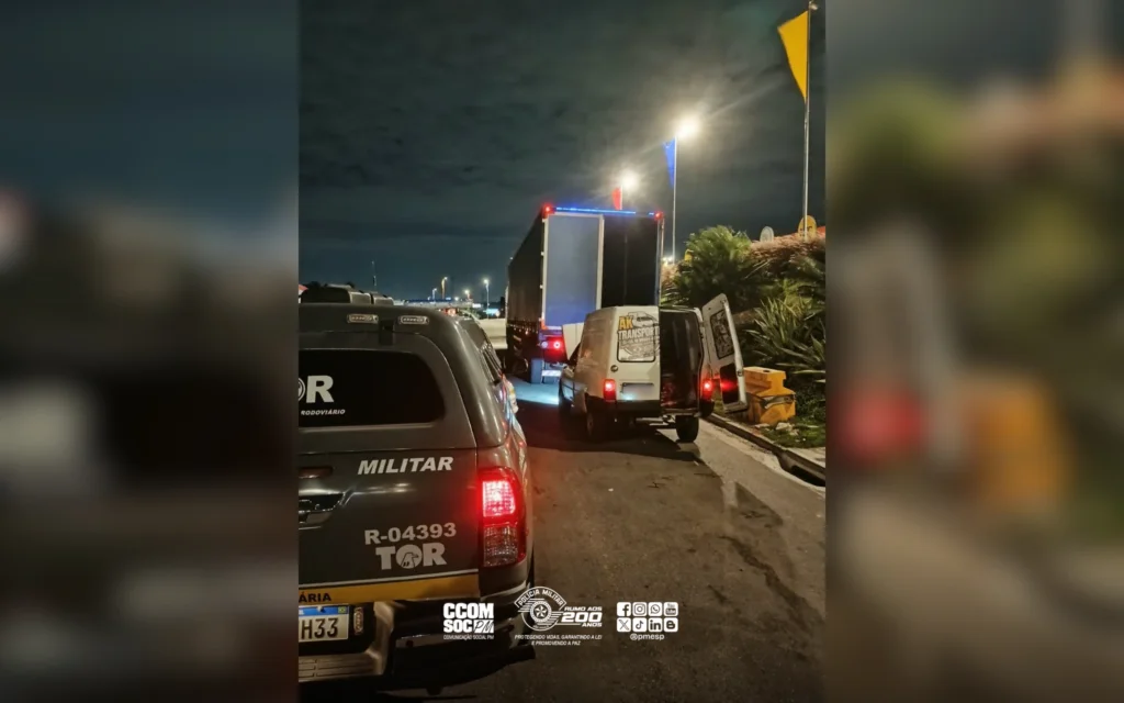 TOR prende trio em flagrante por furto de ração na rodovia dos Bandeirantes
