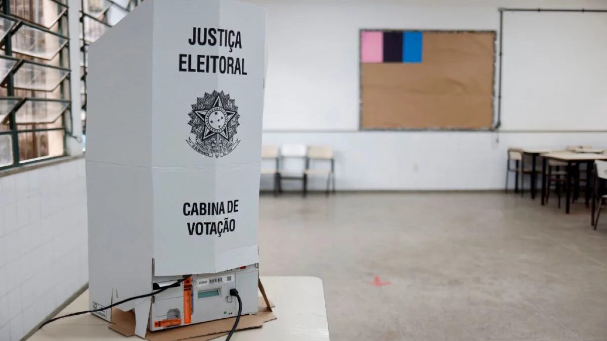 TSE reduz de 4.352 para 444 seções eleitorais com mudança de endereço em 2026