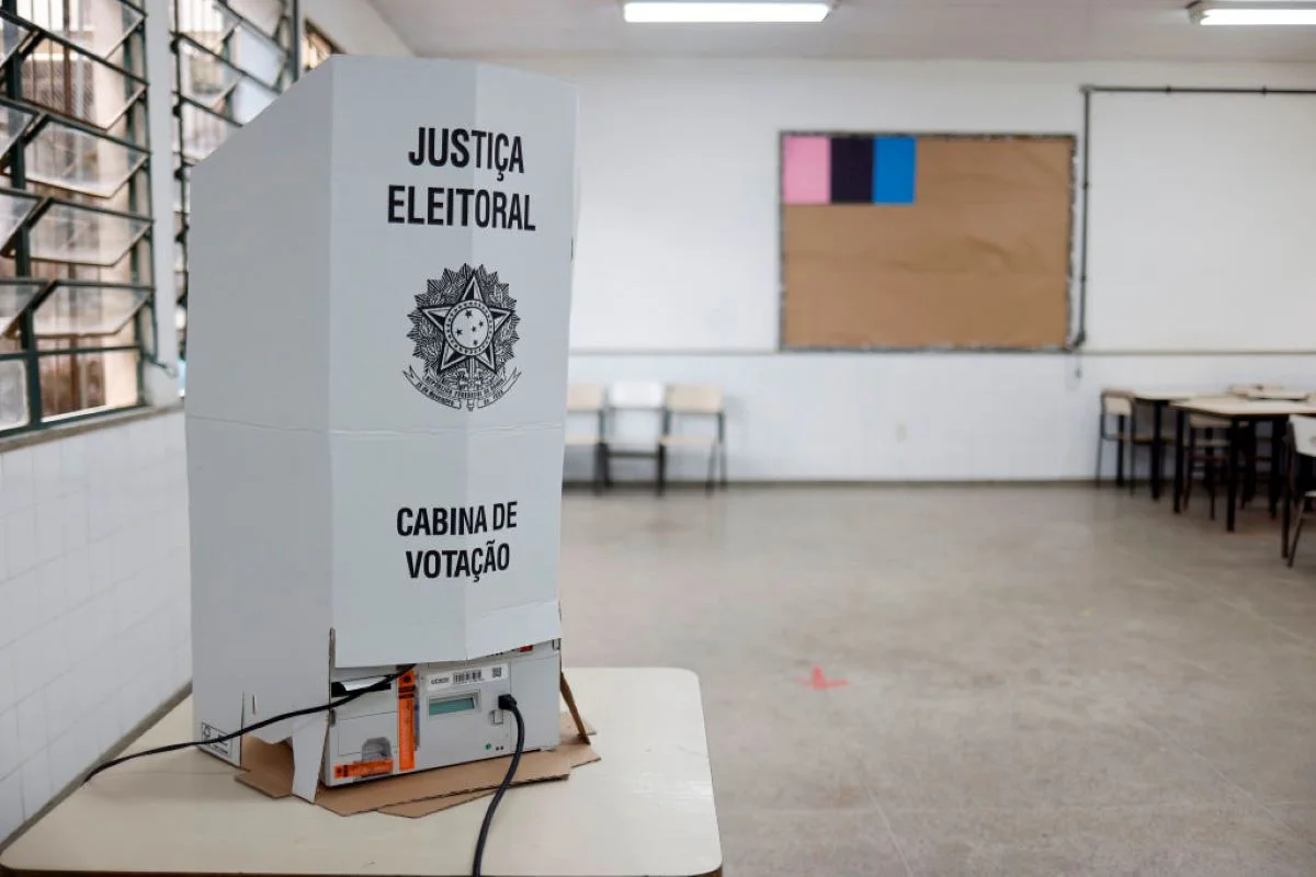 TSE reduz de 4.352 para 444 seções eleitorais com mudança de endereço em 2026